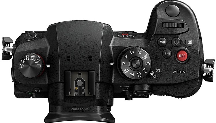 Фотоаппарат Panasonic Lumix DC-GH5S Body, черный