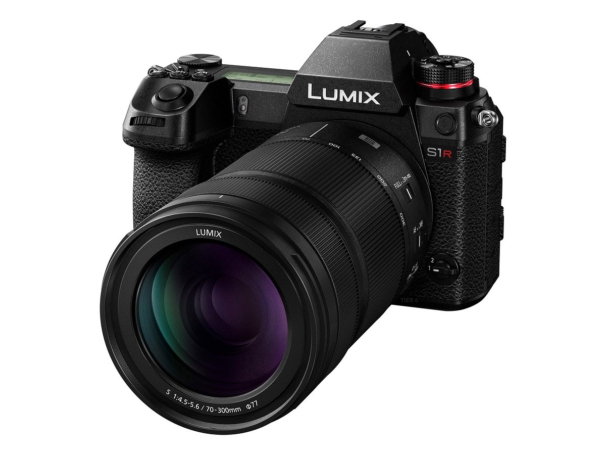 Объектив Panasonic Lumix S 70 300mm f/4.5 5.6 (S-R70300E), черный