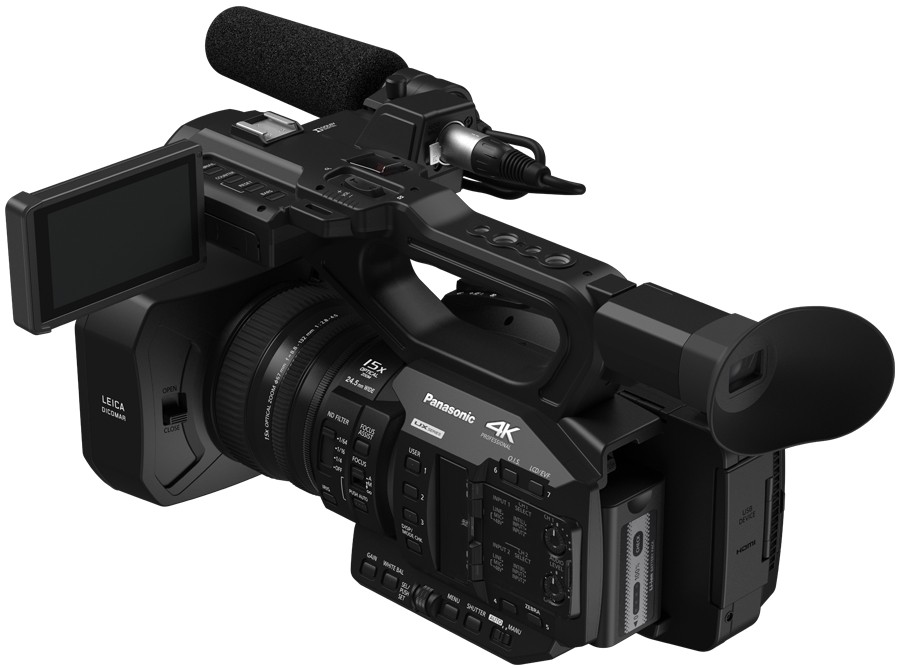 Видеокамера Panasonic AG-UX90 черный
