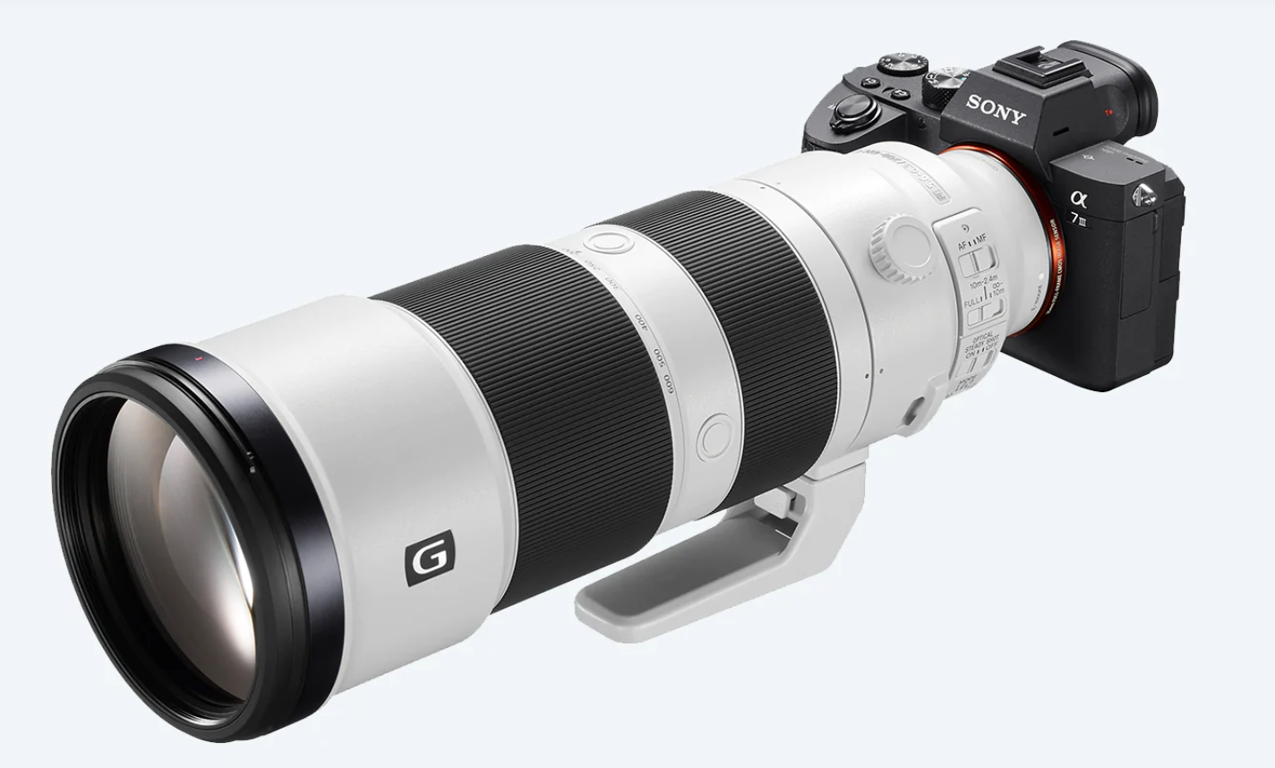 Объектив Sony FE 200–600mm f/5.6–6.3G OSS (SEL-200600G), белый/черный