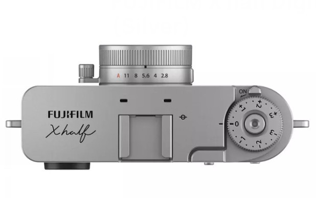 Фотоаппарат Fujifilm X half Digital Camera silver