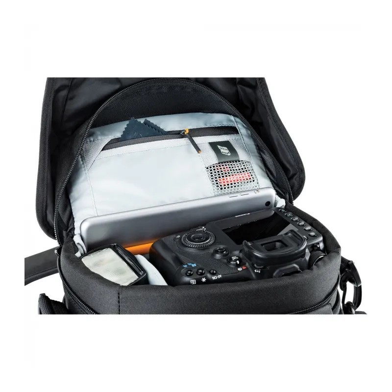 Сумка Lowepro Nova 160 AW II, черная