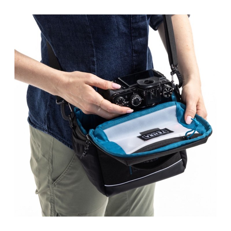 Tenba Skyline v2 Shoulder Bag 8 Black Сумка для фотоаппарата 637-780