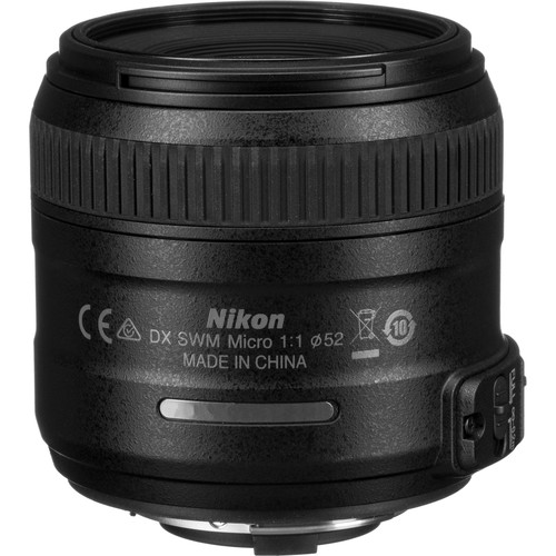Объектив Nikon 40mm f/2.8G AF-S DX Micro NIKKOR, черный