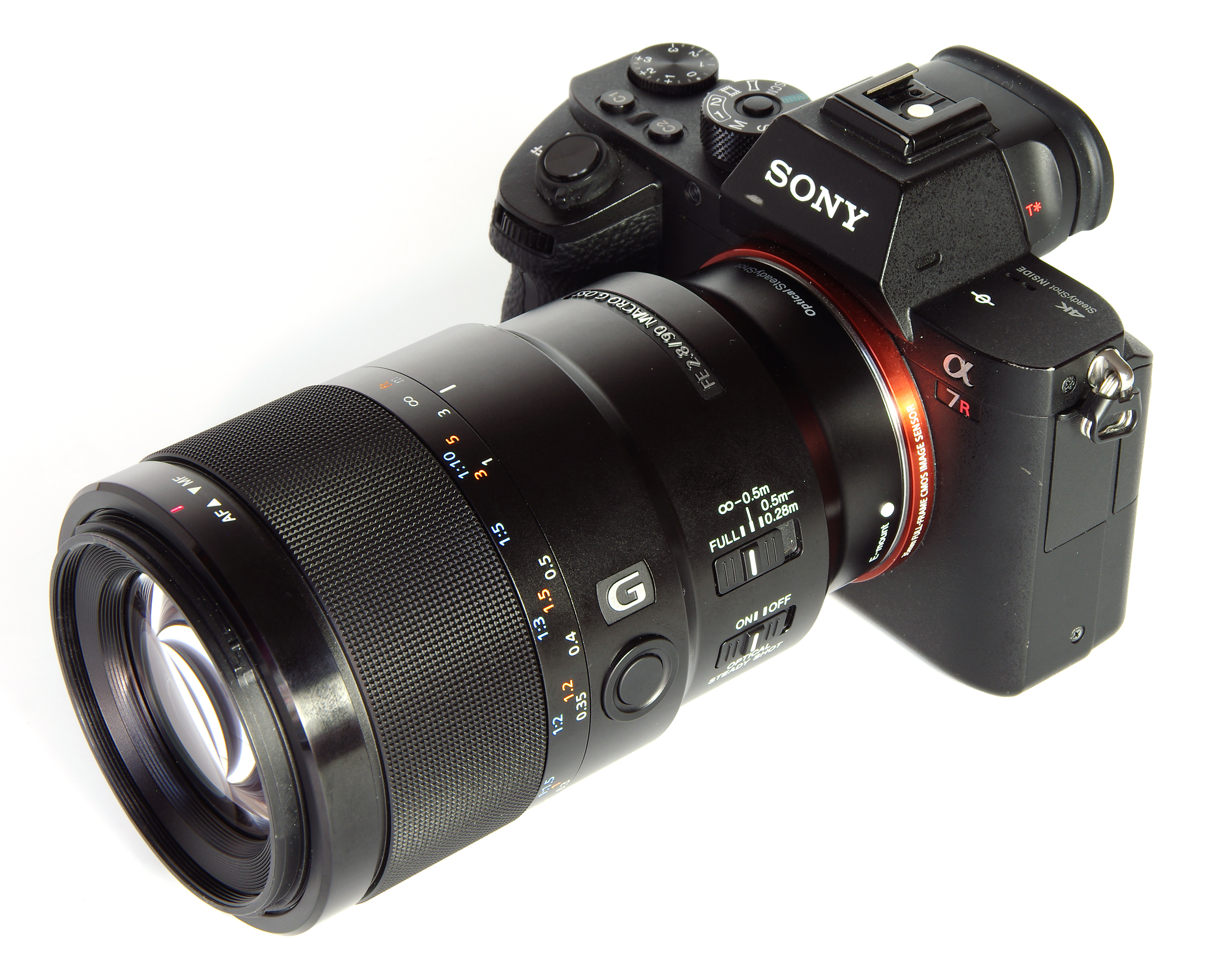 Объектив Sony SEL-90M28G 90mm F2.8 Macro (SEL90M28G)