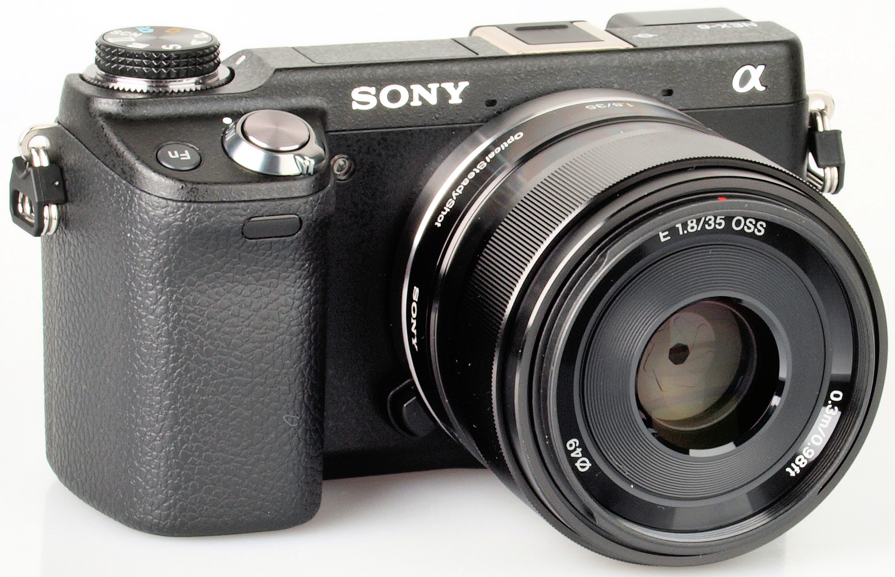 Объектив Sony SEL-35F18 35mm F1.8 OSS (SEL35F18)
